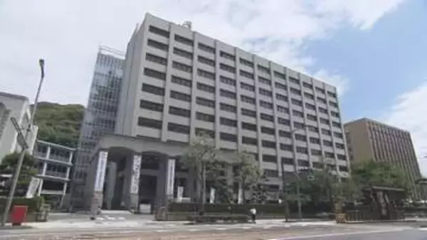 「感情の高ぶりが抑えられなかった」　指導中の児童を転倒させ大けが負わせる　小学校の40代男性教員を減給の懲戒処分　愛媛県教委