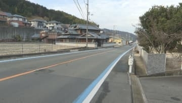 大型貨物車が自転車の高齢女性をはね走り去る 女性は意識不明の重体 、警察が60代男性から任意で話を聞く 愛媛・今治市