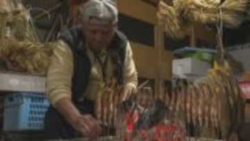 大洲の風物詩 ｢焼き干し鮎｣づくりピーク【愛媛】