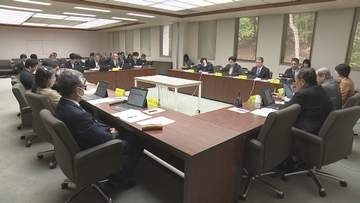 2060年に人口半減見込みの愛媛県、転出超過や合計特殊出生率に関する新たな目標を報告