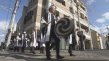 12月14日は忠臣蔵・赤穂浪士討ち入りの日　ゆかりのある松山市の寺で「松山義士祭」　四十七士に扮した地元有志が遺徳を偲び市内を練り歩く【愛媛】