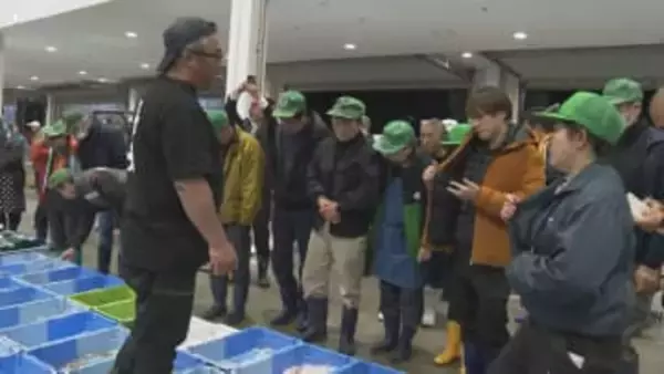 八幡浜の魚市場で初セリ【愛媛】