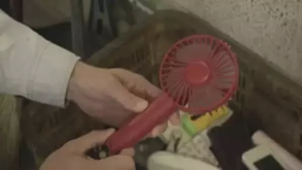 【年末の大掃除シーズンに注意！】「そのごみにリチウムイオン電池が紛れていませんか？」火災で2か月間ごみ処理施設が使えなくなる事態も…作業員が一つ一つ目視でチェック「今一度分別の確認を」