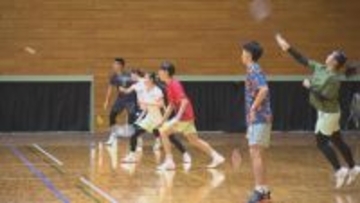 バドミントンマレーシア代表ジュニア選手が愛媛の中高生と交流【愛媛】