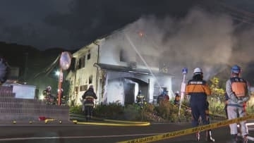八幡浜の民家で火事　一人の遺体見つかる【愛媛】