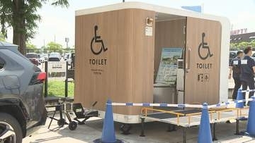最新のEVバスに…バリアフリー配慮の移動式トイレも、次世代モビリティの展示会 愛媛・松前町