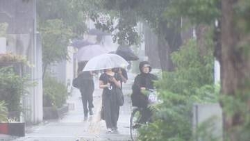 秋の長雨　未明から昼前は一時雨脚強まる　今週はすっきりしない天気続く【愛媛】