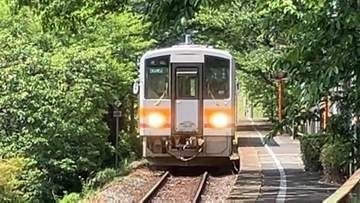 【JR因美線】那岐～美作河井間で落石　津山〜智頭間で一部列車が運休（6日午後2時40分現在）【岡山】