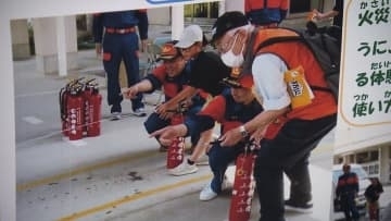 子どもたちが炊き出しや簡易ベッドの組み立てを体験「災害時に命を守る活動の報告展」【岡山】