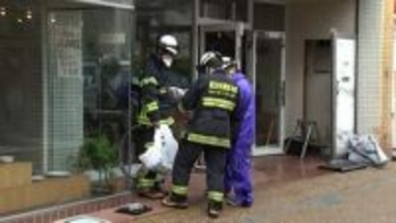 救急搬送された女性（71）の死亡を確認　坂出市の3階建ての店舗兼住宅で火災【香川】