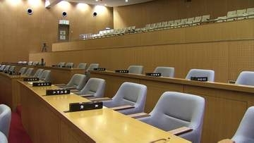 新庁舎への移転にともない岡山市議会の議場閉場式　「厳しい議論もあり あたたかい議論もあり」