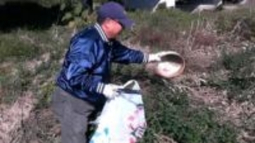 【海と日本プロジェクト】河川敷でプラスチックごみなどのごみ拾い【岡山】