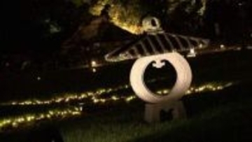 後楽園をライトアップする「春の幻想庭園」開幕　幻想的な雰囲気に　延養亭の南の二色が岡もライトアップ