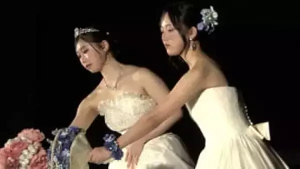 高校で「卒業ウェデング披露式」　ヘアメイクや美容などを学んできた生徒たちの集大成【岡山】