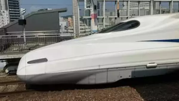 【山陽新幹線】西明石駅～姫路駅間の架線に「ビニール」最大20分の遅れ