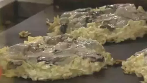 「カキの大量死」で客数が激減している飲食店「比較的被害が少ない一年ものなど使用して提供」カキオコを伊原木岡山県知事が視察【岡山・備前市】