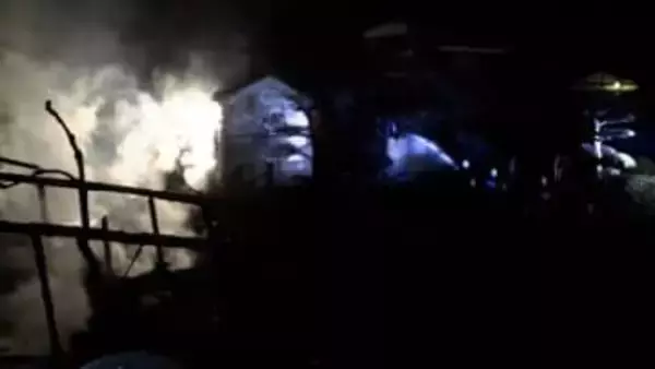 瀬戸内市で住宅1棟と空き家1棟が全焼　焼け跡から1人が遺体で見つかる　一人暮らしの97歳の男性か【岡山】