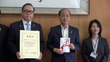 岡山市ぱちんこ・パチスロ店組合から岡山市に寄付金100万円　絵本の購入に【岡山】