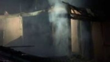 「高齢女性の住む家から炎がみえる」未明に住宅を全焼する火事　女性（75）がやけどを負い救急搬送【岡山・南区】