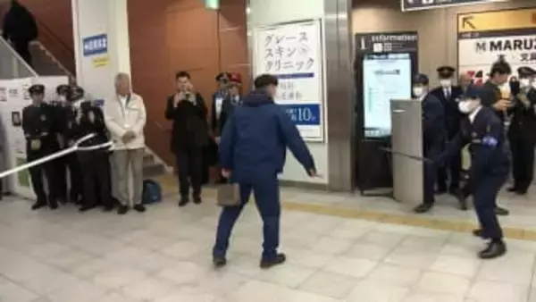 「刃物持っとんじゃけえのぉ」JR岡山駅でテロ対策訓練　不審者が刃物で駅員を脅して駅構内に侵入した想定で
