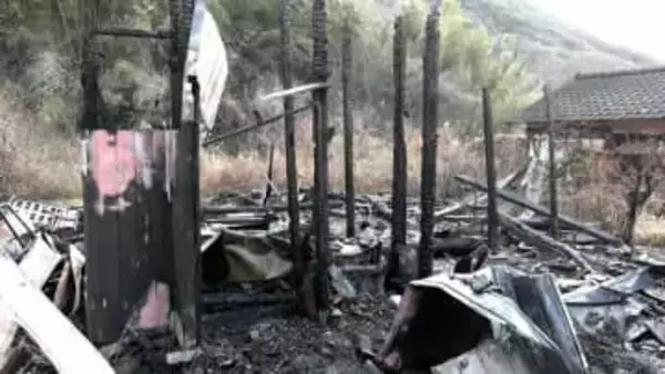 笠岡市の住宅火災の焼け跡でみつかった遺体の身元判明　死因は焼死【岡山】