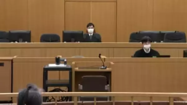 「カレーが飛び散ったことへの苛立ちから1歳児を床に投げつける」24時間保育施設で経営者の女が4歳と1歳の幼児2人に執拗な暴行　裁判所「子供に対する暴力への抵抗感が相当薄れていた」【判決詳報 後編】