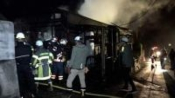 高松市川島東町で民家が焼ける火事　けが人なし「建物が燃えている」と通報【香川】