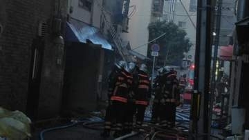 高松市瓦町で建物火災　消防が活動中　86歳の男性を救急搬送【香川】
