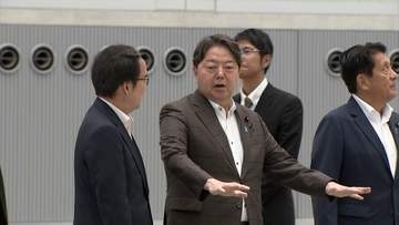 林芳正総務大臣が香川県を訪れアリーナなどを視察　地元の声に耳を傾け「多くの魅力を提供する取り組みに期待」