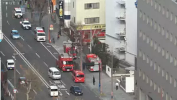 【続報】「白煙が見える」JR岡山駅近くの3階建て建物で火災　午後2時15分に鎮火