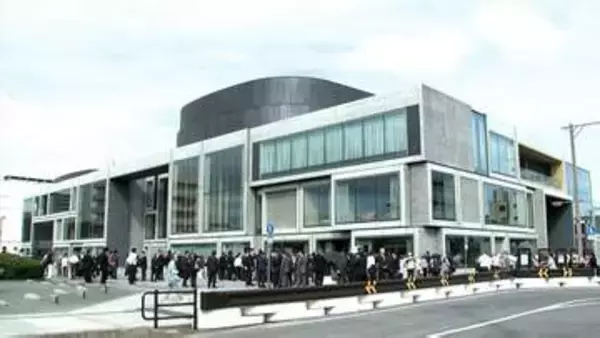 映画「国宝」で振付を指導した谷口裕和さんが「三番叟（さんばそう）」を奉納　丸亀市民会館「シアターマド」開館　旧館の閉館から約7年ぶり【香川】