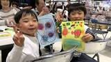 「【連休最終日】子どもたちが靴下のデザインに挑戦　ペットボトルを再利用した糸で作る靴下に印刷【岡山】」の画像1
