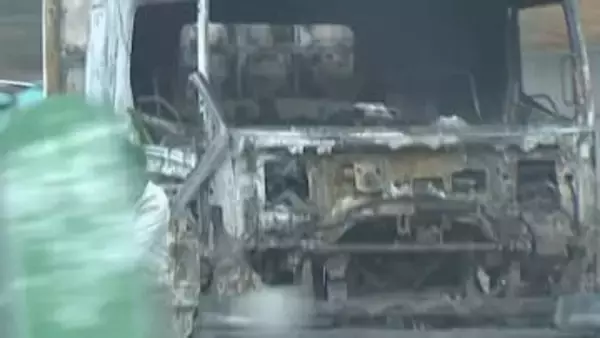 「トラックが燃えている」高松道（下り）坂出JCT付近で火災　坂出IC→坂出JCTが一時通行止め【現場の画像】