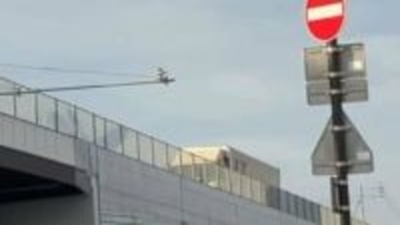 【速報】国道2号の工事現場で誘導員の男性が大型トラックにはねられ死亡　運転手の男（50代）を過失運転致傷の容疑で現行犯逮捕【岡山】