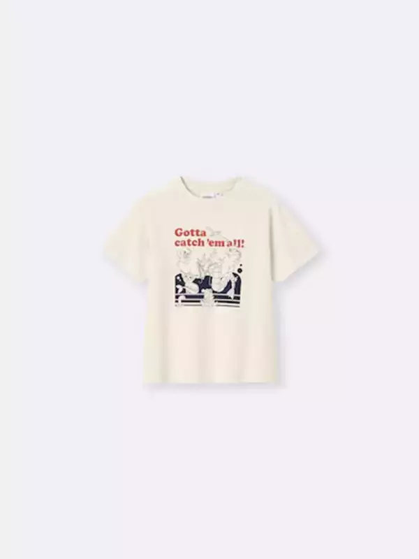 「「夏の海」をテーマにしたGUとポケモンのコラボアイテムが5月22日から発売！Tシャツ、ハーフパンツなどラインナップ」の画像