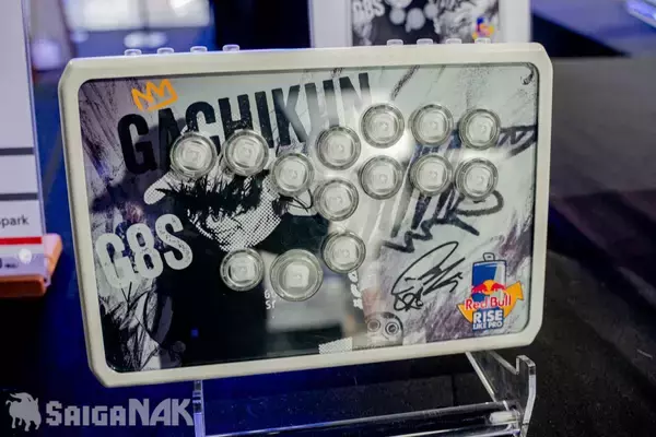 「【EVO Japan 2026】Mad Catz、PUNK WORKSHOP × Good 8 Squadブースレポート！コラボアパレルや大量のコラボモデルアケコンなど」の画像