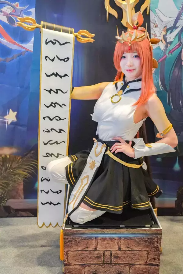 「【TGS2026】「ブシロード」と「アウタープレーン」ブースをフォトレポート！ハンターハンター新作の試遊や超美麗コスプレイヤーも！」の画像