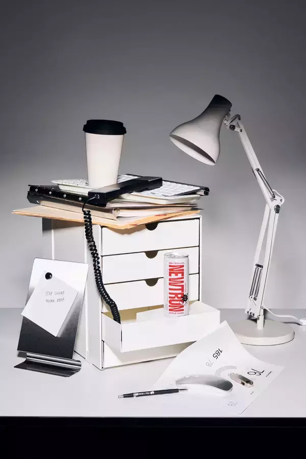 「日本初！知的パフォーマンスをサポートするフォーカスドリンク「NEWTRON(ニュートロン)」が登場！東大とAnd Theの共同研究」の画像