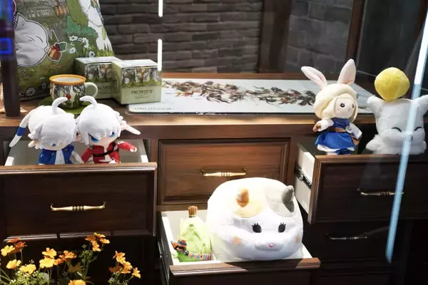 「ヒカセンの熱い要望が実現させた常設ショップ「ファイナルファンタジーXIV GOODS SHOP AKIHABARA」現地レポート！先行販売を含む大量のグッズは全てFF14関連」の画像