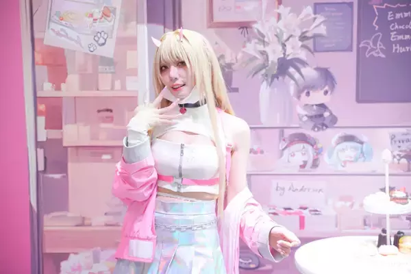 「【TGS2026】「勝利の女神：NIKKE」ブースをフォトレポート！グッズや美麗コスプレイヤーたちで大盛況」の画像