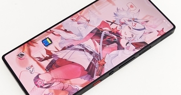 鳴潮のツバキとコラボした激レアゲーミングスマホ「REDMAGIC 10S Pro 鳴潮版」を実機チェック！スマホケースやアクスタなど付属品も豪華