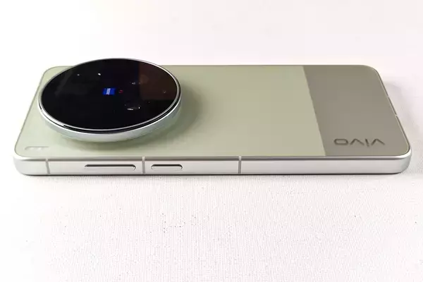「340倍の望遠撮影可能！「vivo X300 Ultra」のカメラを香港でテスト」の画像