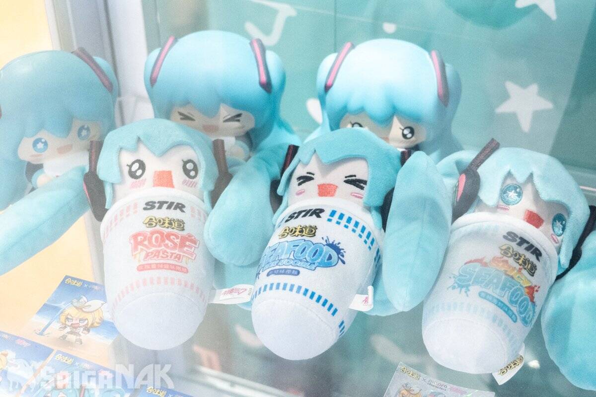 【ACGHK 2026】「日清 トイキューブ」「日清 ボーカロイド」ブースレポート！リメイクされた出前坊やに大人気のピアプロキャラクターズなど