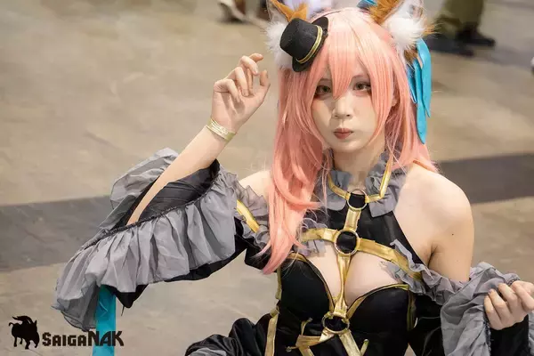 「【ACGHK2024】アイドルも登場？香港のアニメイベントにいた可愛いコスプレイヤーまとめ Part1」の画像