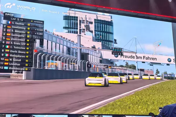 「「グランツーリスモ ワールドシリーズ 2025」ラウンド2ベルリン大会を現地レポート！オペルのコンセプトカーも登場」の画像