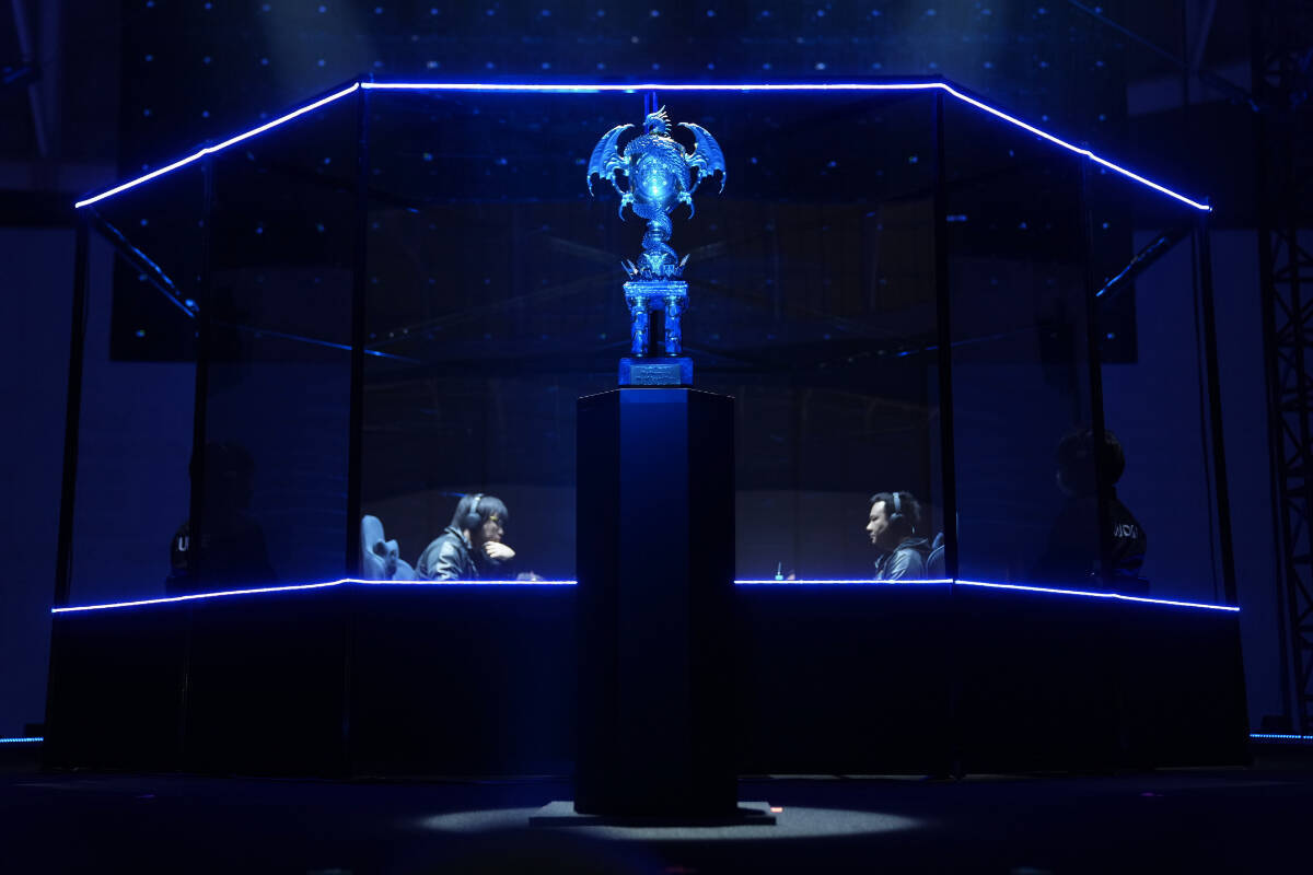 優勝賞金1億円の国際大会「シャドバWGP 2025 Grand Finals」レポート！優勝はDFM / ユーリ選手