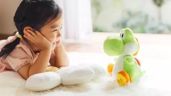 「子ども向け商品シリーズ「マイマリオ」にヨッシーのアイテムが登場！ぬいぐるみや絵本などラインナップ」の画像