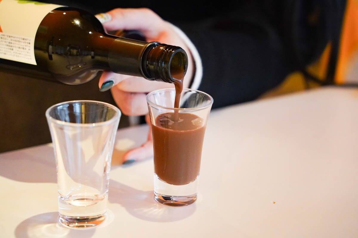 ピンクの金箔入り日本酒「白銀桜」やバレンタインならではのチョコ系リキュールも！？KURAND試飲会レポート