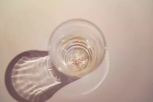 「ピンクの金箔入り日本酒「白銀桜」やバレンタインならではのチョコ系リキュールも！？KURAND試飲会レポート」の画像