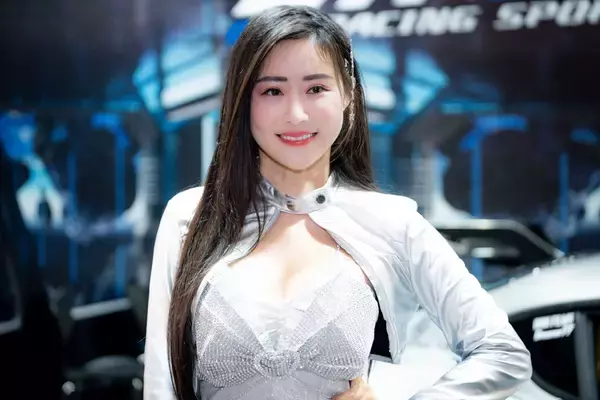 「車やゲームだけじゃない！ブースを彩る「東京オートサロン2026」コンパニオン特集！」の画像